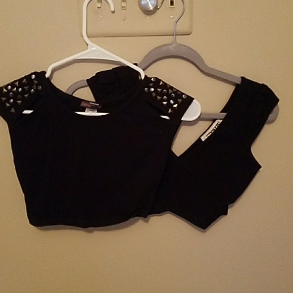 Black crop tops - Picture 3 of 4